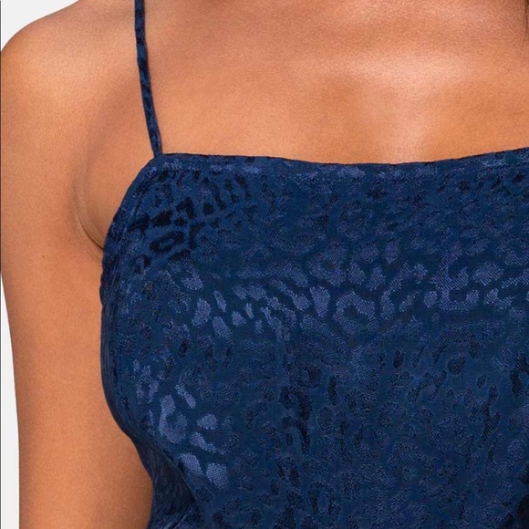 Motel datista slip dress in satin cheetah navy - Picture 5 of 5